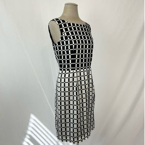 Banana Republic Mod Black & White Grid Lines Short Sleeveless Dress Size 4
